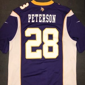 Nike. Vikings Adrian Peterson Jersey - S